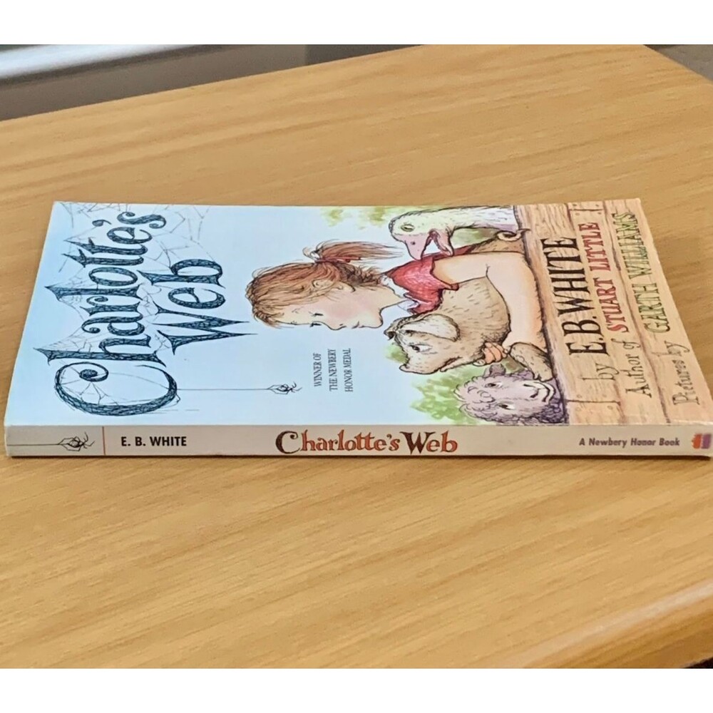 Charlotte’s Web by E.B. White Paperback Book HarperTrophy Edition Like New - Picture 4 of 6
